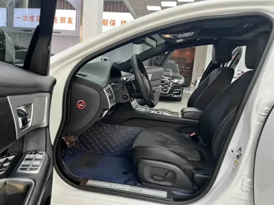 Jaguar XF 2015, 100000 км, за 48800 CNY