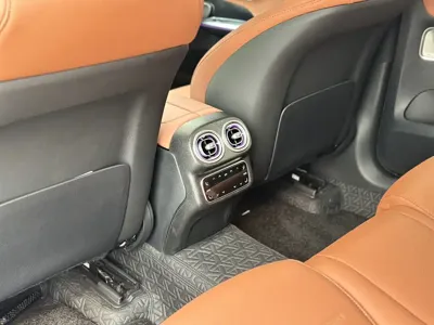 Mercedes-Benz GLC 2026, 5000 км, за 328000 CNY - фото 9