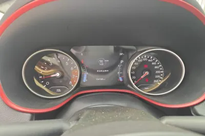 Jeep Compass 2017, 104100 км, за 54159.42 CNY - фото 8