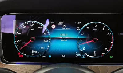 Mercedes-Benz E-Class 2022, 94040 км, за 35900000 KRW - фото 8