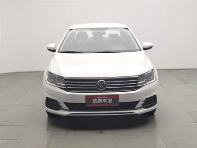 Volkswagen Lavida 2023, 79000 км, за 34900 CNY