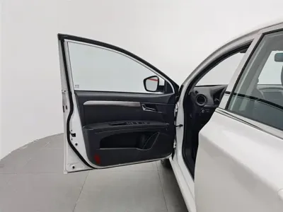 Roewe 350 2016, 78000 км, за 9800 CNY - фото 8