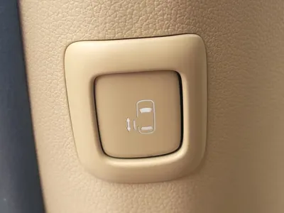 Kia Canival 2016, 90000 км, за 15500000 KRW - фото 14