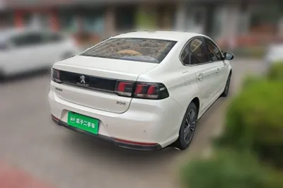 Peugeot 308 2016, 53400 км, за 41984.26 CNY