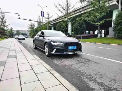 Audi A6L 2018, 80000 км, за 95800 CNY