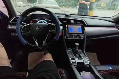 Honda Civic 2016, 55599 км, за 61372.07 CNY - фото 10