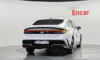 Hyundai Sonata 2024, 27878 км, за 33000000 KRW