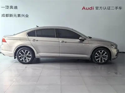 Volkswagen Magotan 2021, 48500 км, за 86000 CNY