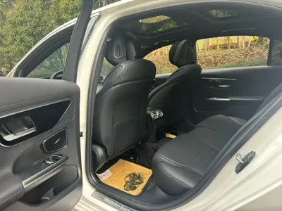Mercedes-Benz C-Class 2025, 9000 км, за 229800 CNY