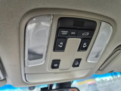 Kia Canival 2017, 120000 км, за 12800000 KRW - фото 19