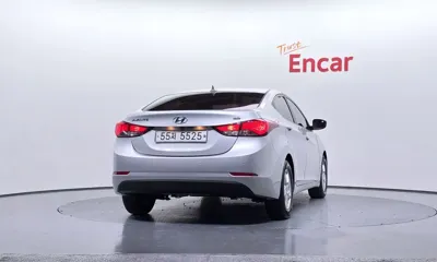Hyundai Avante 2015, 96680 км, за 4900000 KRW