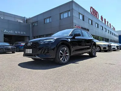 Audi Q5L 2024, 35300 км, за 218000 CNY - фото 1