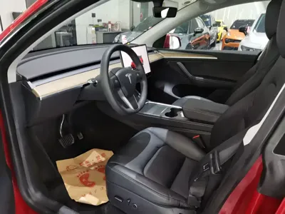 Tesla Model Y 2022, 61800 км, за 155800 CNY - фото 6