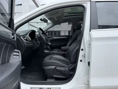 Roewe RX5 2017, 97000 км, за 31800 CNY
