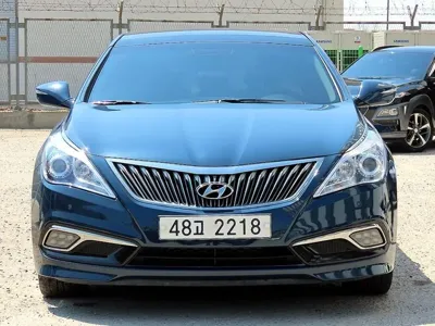 Hyundai Grandeur · 2015 год