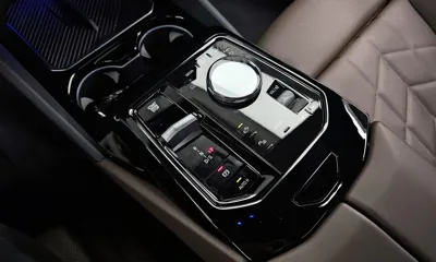 BMW 5-Series 2024, 9407 км, за 55990000 KRW - фото 9