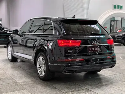 Audi Q7 2017, 79000 км, за 139800 CNY