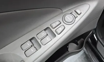 Hyundai Sonata 2010, 83031 км, за 3250000 KRW - фото 14