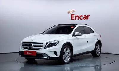 Mercedes-Benz GLA-Class · 2015 год