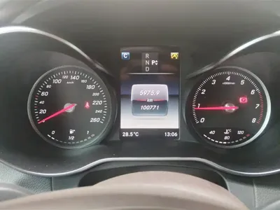 Mercedes-Benz GLC 2018, 100800 км, за 105000 CNY - фото 14