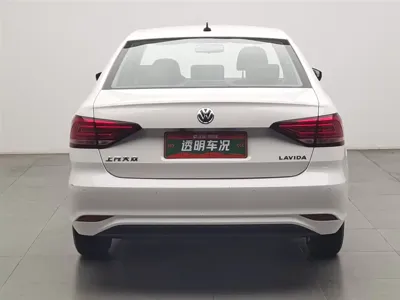 Volkswagen Lavida 2023, 79000 км, за 34900 CNY