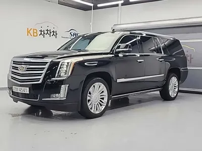 Cadillac Escalade · 2017 год