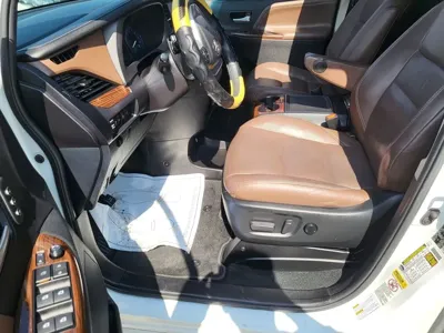 Toyota Sienna 2017, 127472 км, за 17800000 KRW - фото 15