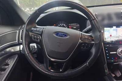 Ford Explorer 2017, 101000 км, за 90635.34 CNY - фото 10