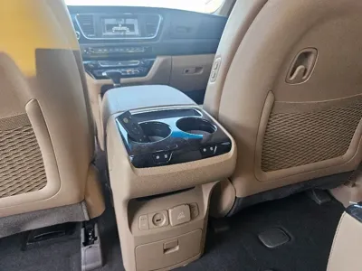 Kia Canival 2019, 34878 км, за 24800000 KRW - фото 16
