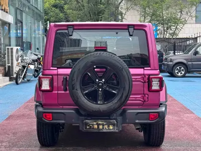 Jeep Wrangler 2024, 55000 км, за 232600 CNY