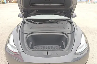 Tesla Model Y 2024, 53000 км, за 196719.64 CNY - фото 32