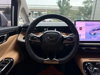 GAC Motor 传祺E8 PHEV 2025, 50000 км, за 139800 CNY - фото 7
