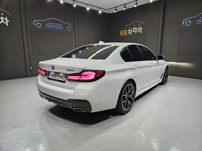 BMW 5-Series 2023, 54490 км, за 47500000 KRW
