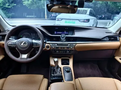 Lexus ES 2017, 136000 км, за 125000 CNY - фото 5