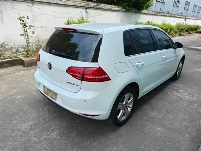 Volkswagen Golf 2016, 82000 км, за 40800 CNY