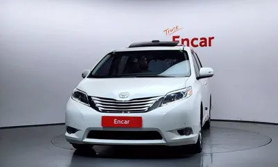 Toyota Sienna 2017, 114729 км, за 15890000 KRW