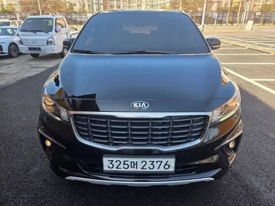 Kia Canival · 2019 год