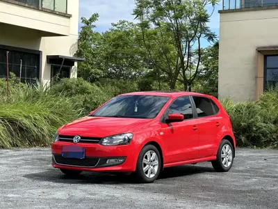 Volkswagen Polo · 2010 год