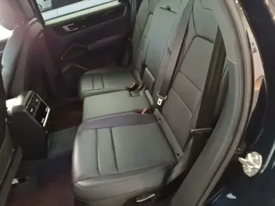 Porsche Cayenne Hybrid 2021, 93699 км, за 315300 CNY - фото 24