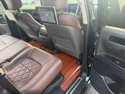 Toyota Land Cruiser 2019, 76000 км, за 430000 CNY - фото 14