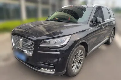 Lincoln Aviator · 2022 год