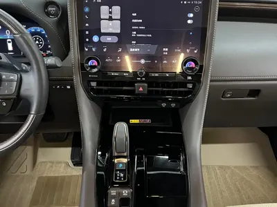 Toyota Alphard 2024, 28000 км, за 878000 CNY - фото 18