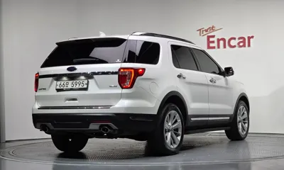 Ford Explorer 2018, 74981 км, за 18400000 KRW