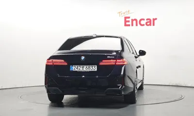 BMW 5-Series 2025, 10139 км, за 68500000 KRW