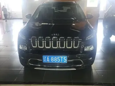 Jeep Cherokee 2016, 98000 км, за 88000 CNY - фото 3