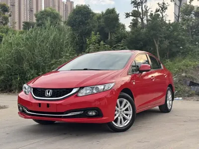 Honda Civic · 2015 год