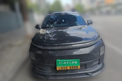 Li Auto L6 2025, 16600 км, за 209751.34 CNY