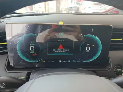 Roewe RX5 New Energy 2022, 13700 км, за 63200 CNY - фото 12