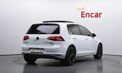 Volkswagen Golf 2015, 202081 км, за 7900000 KRW