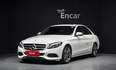 Mercedes-Benz C-Class · 2018 год